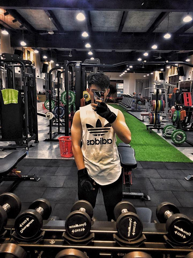 Bị crush chê bai ngoại hình, chàng trai giảm 20kg, sở hữu cơ bụng 6 múi ảnh 2 Chang trai giam 20 kg, so huu co bung 6 mui sau khi bi crush che hinh anh 2