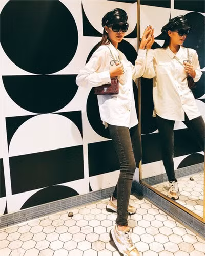 Ngắm phong cách thời trang tạo dáng thế nào cũng sang chảnh của Phạm Hương - Hình 6 Ngam phong cach thoi trang tao dang the nao cung sang chanh cua Pham Huong-Hinh-6