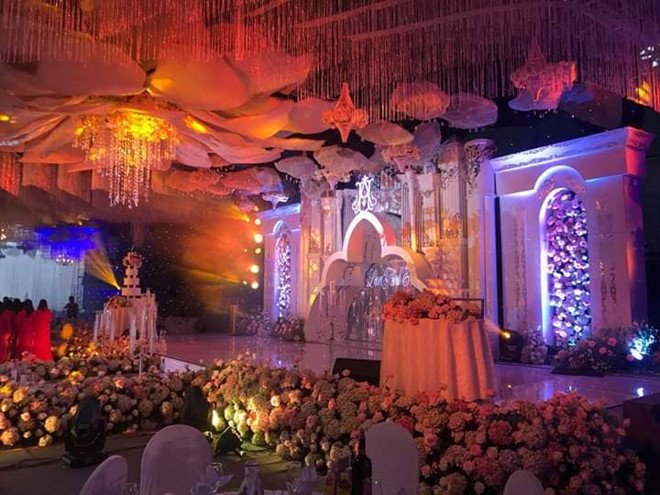 Nha trai chi 2,5 ty dong cho khong gian cuoi hoang gia o Cao Bang? hinh anh 3