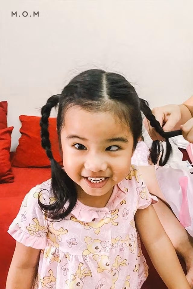 Cho con dùng điện thoại từ năm 2 tuổi, ông bố hối hận tột cùng khi con bị suy giảm thị lực phải phẫu thuật mắt