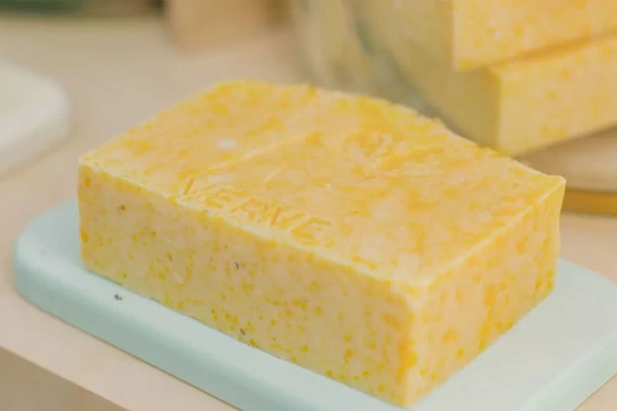 Y Yuan tự làm xà phòng. Cuộc sống không rác thải của cặp đôi trẻ khiến nhiều người ngưỡng mộ