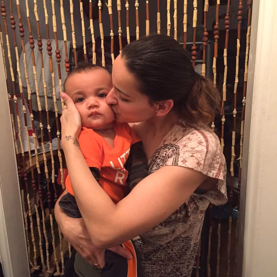 bi nguoi yeu bo mac khi sap chet vi soc thuoc, co gai quyet tam lam dieu khong ngo hinh anh 3