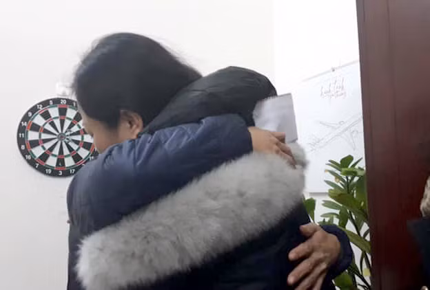 tan thay dieu la lung dang sau mot ca hien – ghep da tang hinh anh 1