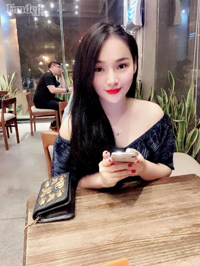 Công thức tắm trắng bằng cam và sữa tươi của nàng 9X xinh như hotgirl