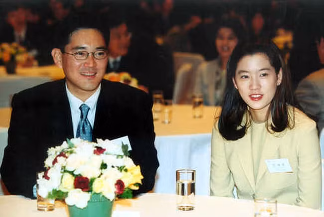 Vén màn cuộc hôn nhân vì lợi ích kín tiếng của thái tử Samsung và ái nữ tập đoàn đối thủ - Ảnh 2.