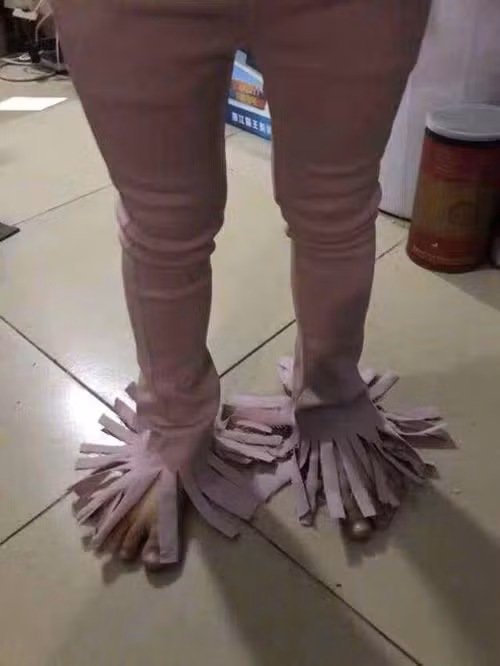 Và sản phẩm như cây lau nhà di động khi đến tay khách hàng.