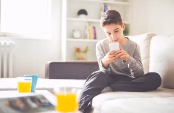 6 cách nhận biết con bị bắt nạt tại trường