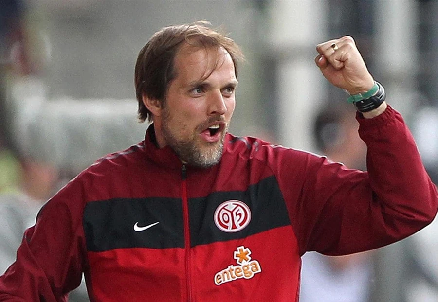 Thomas Tuchel phải bỏ dở sự nghiệp cầu thủ vì chấn thương gối.