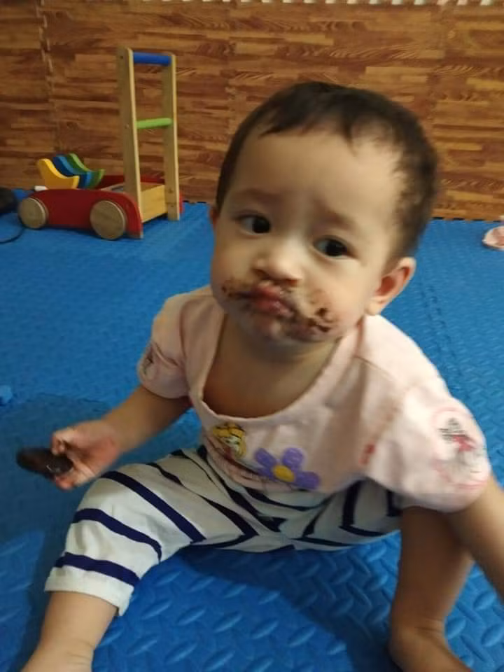 Toát mồ hôi con gái "nghịch như giặc" ảnh 9