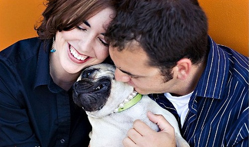 Những màn tạo dáng ‘khó đỡ’ của các cặp đôi ảnh 2