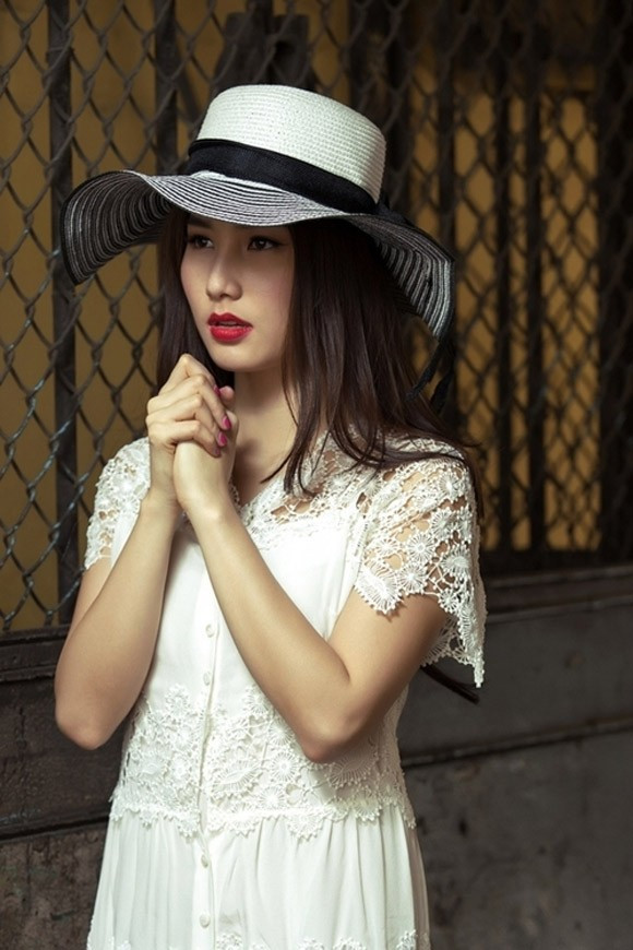 Tiết lộ số tiền hoa hậu, người mẫu, ca sỹ "giắt lưng" khi ra đường ảnh 2 Sao Việt đem theo bao nhiêu tiền khi ra khỏi nhà?