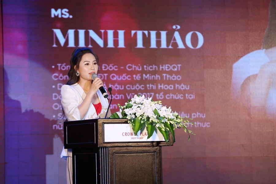 Bà Minh Thảo - Chủ tịch HĐQT Công ty CP Đầu tư quốc tế Minh Thảo phát biểu tại lễ ra mắt sản phẩm