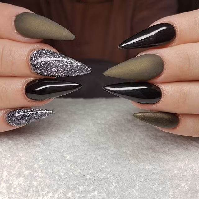 bestie-7-dang-mong-tay