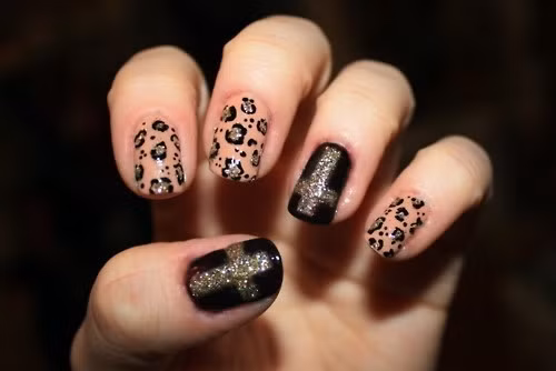 bestie-7-dang-mong-tay