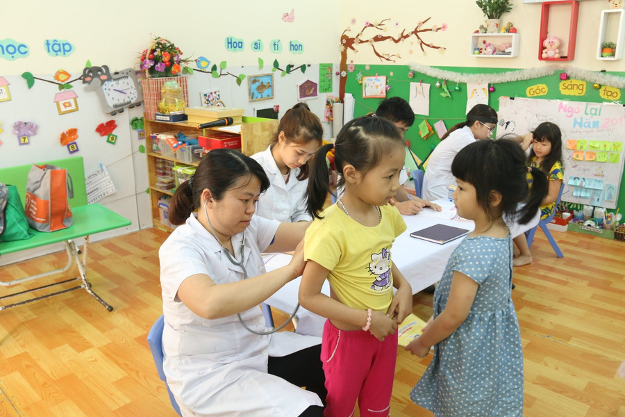 Khám sức khỏe cho giáo viên, học sinh luôn được Công đoàn trường ĐH, CĐ hưởng ứng
