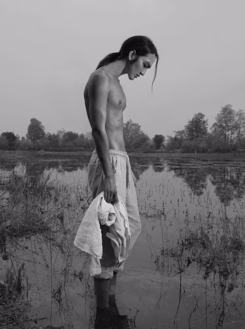 my-nam-toc-dai-khien-con-gai-phat-ghen-con-trai-dien-dao-6