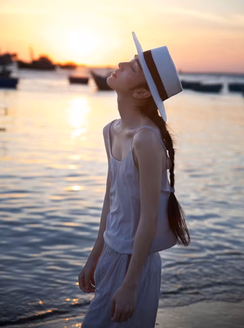 my-nam-toc-dai-khien-con-gai-phat-ghen-con-trai-dien-dao-8