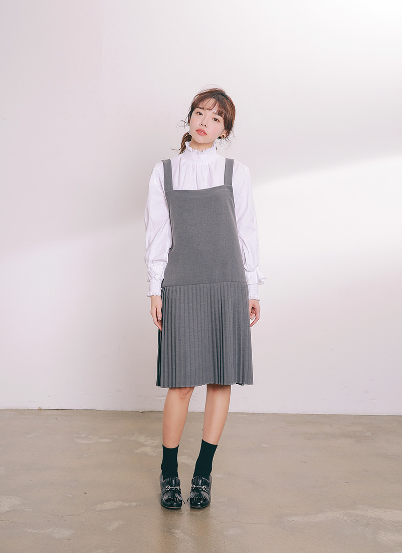 Giới trẻ Hàn mê mẩn váy midi vintage ảnh 2 Giới trẻ Hàn mê mẩn váy midi vintage