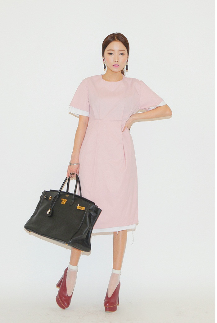 Giới trẻ Hàn mê mẩn váy midi vintage ảnh 12 Giới trẻ Hàn mê mẩn váy midi vintage