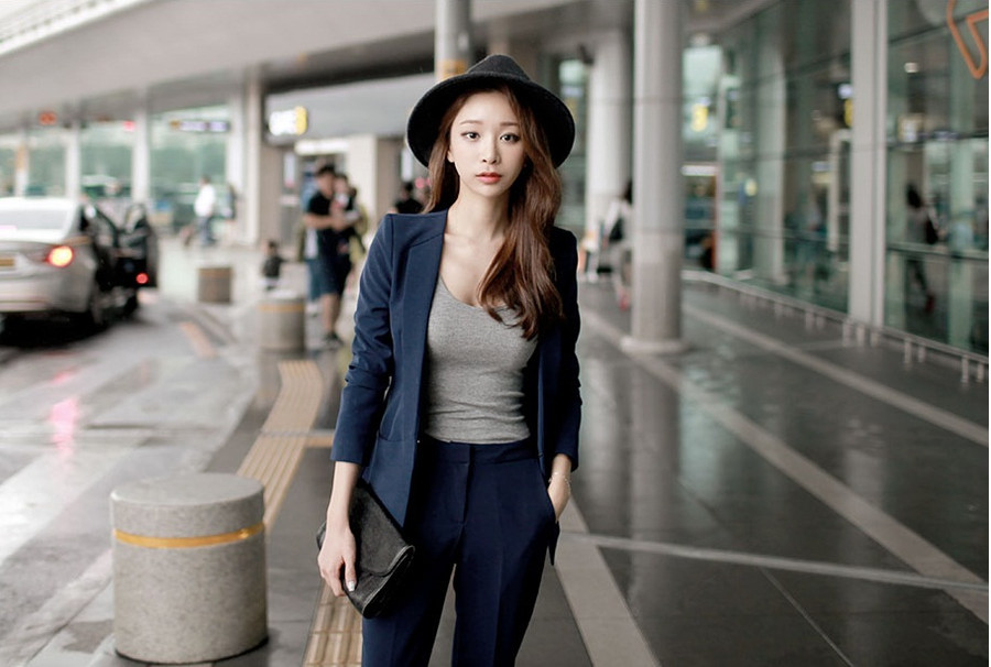 Cuốn hút mọi ánh nhìn vời thời trang công sở phong cách Hàn ảnh 1 Cuốn hút mọi ánh nhìn vời thời trang công sở phong cách Hàn