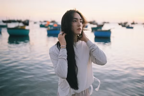 my-nam-toc-dai-khien-con-gai-phat-ghen-con-trai-dien-dao-2