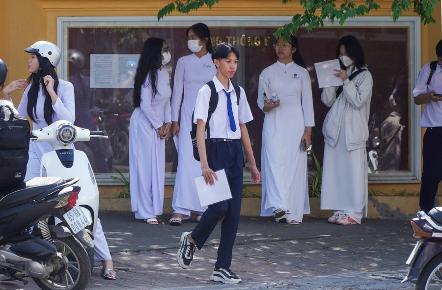 Toàn thành phố có 12.887 thí sinh đăng ký dự thi tốt nghiệp THPT năm 2024. Toàn thành phố có 12.887 thí sinh đăng ký dự thi tốt nghiệp THPT năm 2024.