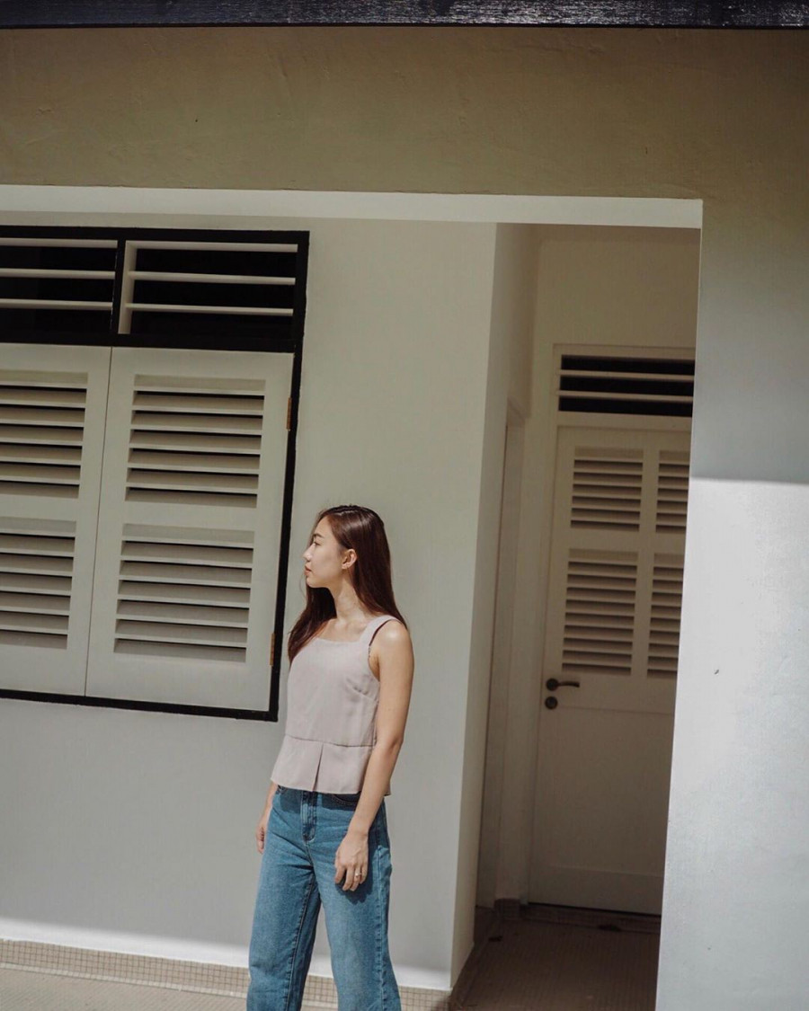 15 cách mix áo hai dây xinh lung linh ảnh 14 Empty