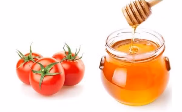3 công thức mặt nạ đơn giản từ cà chua giúp làn da trắng hồng