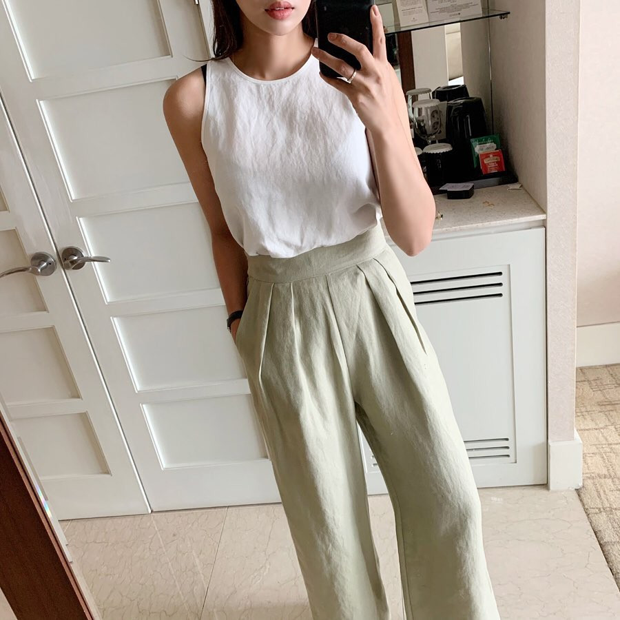 15 cách mix áo hai dây xinh lung linh ảnh 13 Empty