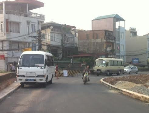 nhảy cầu, Long Biên, nam thanh niên, 1993