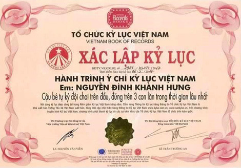 Bằng Kỷ lục gia của Nguyễn Đình Khánh Hưng Bằng Kỷ lục gia của Nguyễn Đình Khánh Hưng