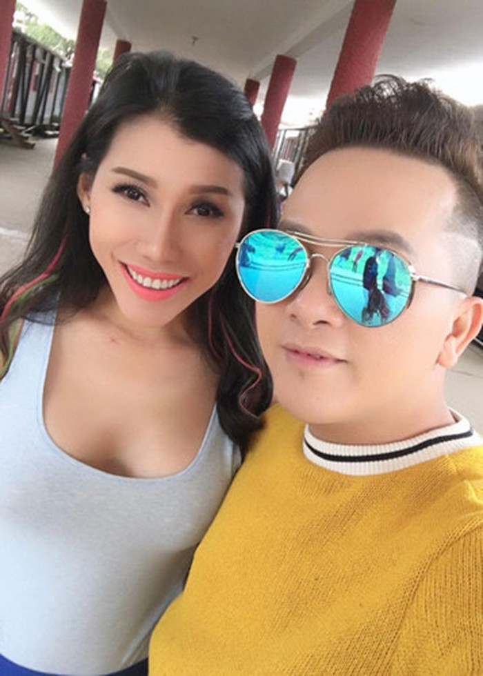 Nhiều sao Hollywood bị nổ túi ngực kinh hoàng như Ivy Trần ảnh 2 Nhiều sao Hollywood bị nổ túi ngực kinh hoàng như Ivy Trần ảnh 2