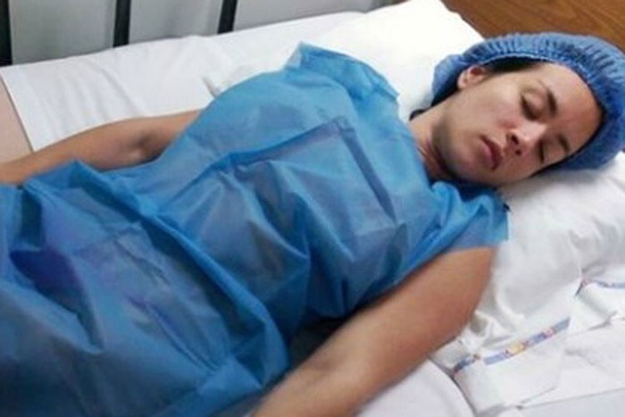 Nhiều sao Hollywood bị nổ túi ngực kinh hoàng như Ivy Trần ảnh 4 Nhiều sao Hollywood bị nổ túi ngực kinh hoàng như Ivy Trần ảnh 4