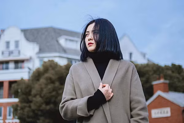 Tình yêu đã không còn người cứ đi đi, đừng bao biện...