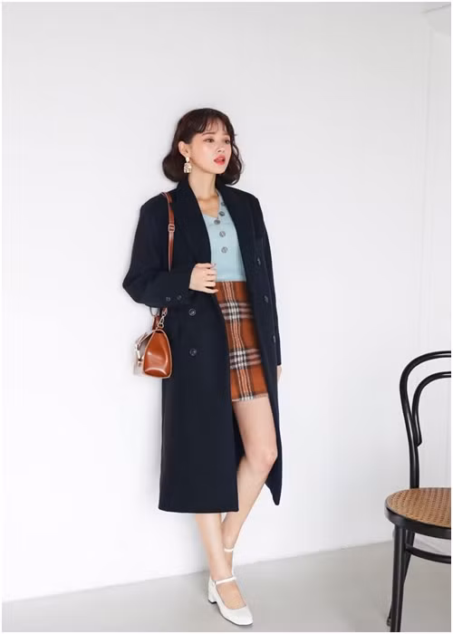 Công thức mặc đẹp "huyền thoại" của công sở khi trời se lạnh - 1