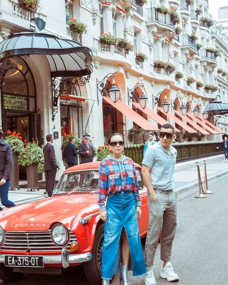 Nhiều người phải băn khoăn là thẩm mỹ của cô khác lạ?