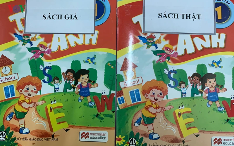 Sách giáo khoa giả và thật rất khó phân biệt.
