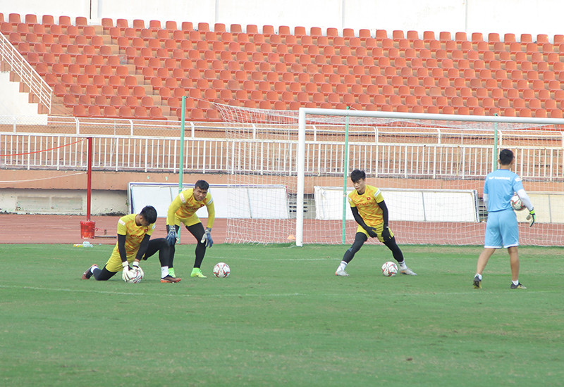 Tiến Dũng và Văn Toản đang cố gắng luyện tập hết sức mình để ổn định phong độ