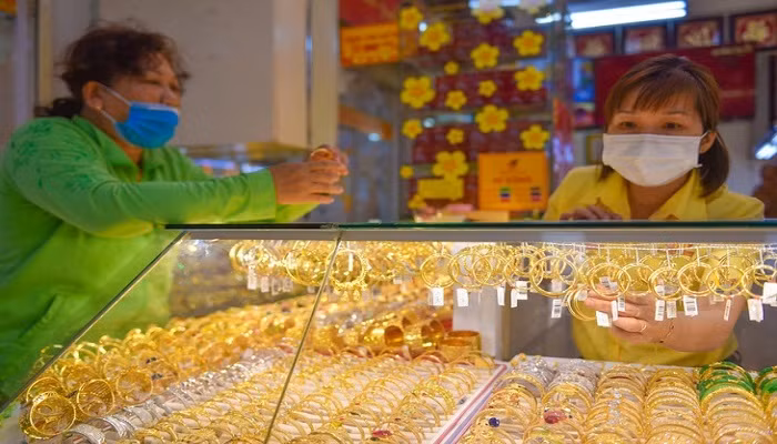 Giá vàng hôm nay 2/12 đảo chiều giảm nhẹ
