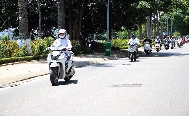 Thời tiết hôm nay 9/12: Cả nước ngày nắng, Trung Bộ và Nam Bộ chiều tối có mưa