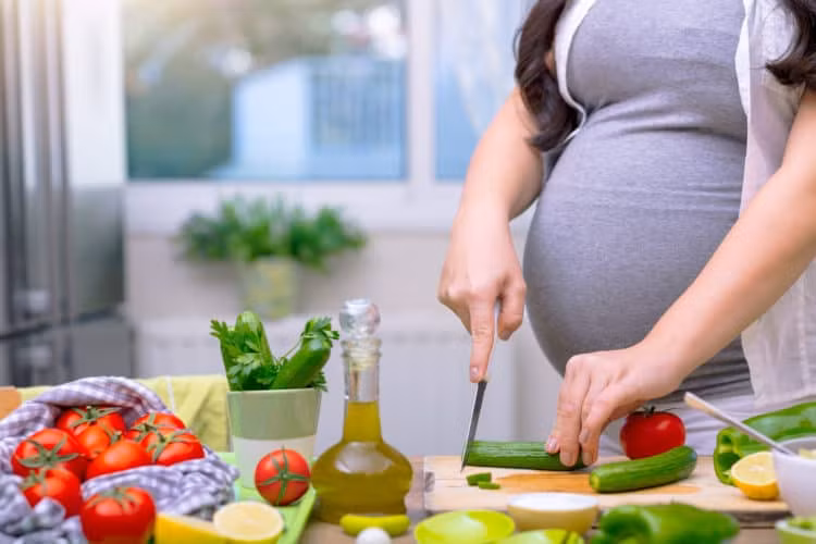 Dưa leo tốt cho huyết áp mẹ bầu