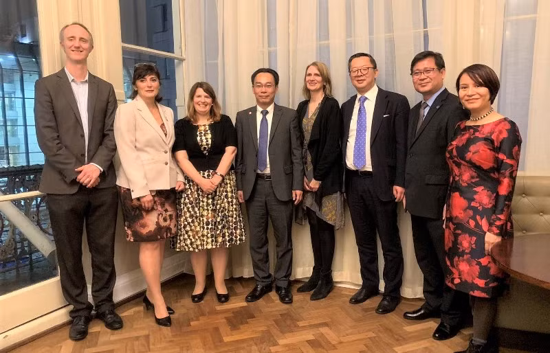 Đại diện các trường lãnh đạo của Mạng lưới Giáo dục Đại học Vương quốc Anh - Việt Nam.