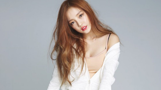 Nữ ca sĩ Goo Hara từng bị bạn trai dọa tung clip nóng dẫn tới trầm cảm. Ảnh TL.