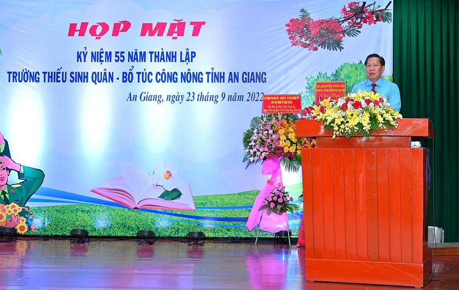 Đồng chí Trần Anh Thư - Phó Chủ tịch UBND tỉnh An Giang phát biểu tại buổi họp mặt. Đồng chí Trần Anh Thư - Phó Chủ tịch UBND tỉnh An Giang phát biểu tại buổi họp mặt.