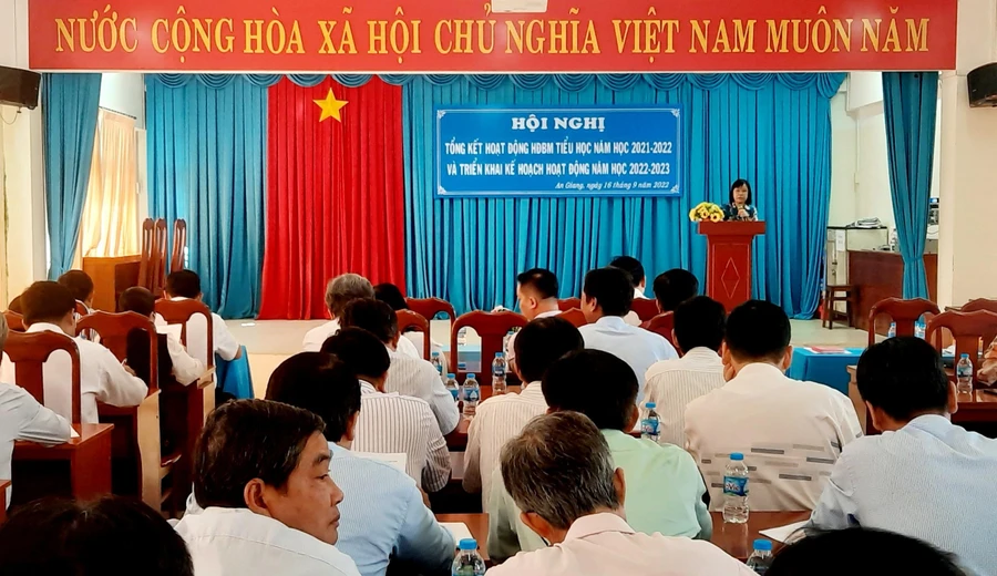 Quang cảnh hội nghị.