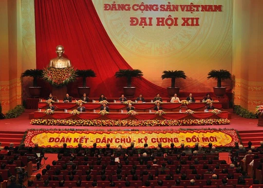 Giáo viên - Đảng viên đặt kỳ vọng lớn vào Đại hội XII của Đảng