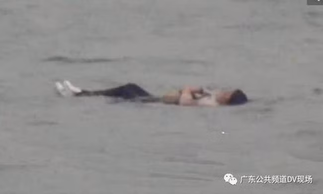 Số lượng mỡ trong cơ thể cao đã cứu sống cô gái này.