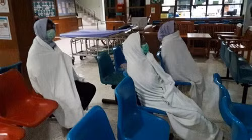 cuoi-te-ghe-26-11-khong-hong-nhan-nhung-bac-phan-2