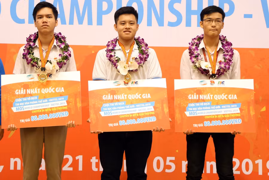 Ba đại sứ Việt Nam sẽ tham gia tranh tài MOSWC 2019 tại Mỹ.