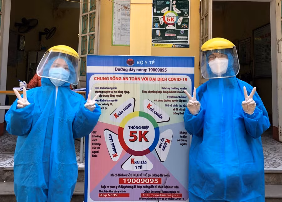 Trường Đại học Y – Dược (ĐH Thái Nguyên) phát huy tinh thần xung kích tình nguyện trong cuộc chiến đẩy lùi Covid-19.